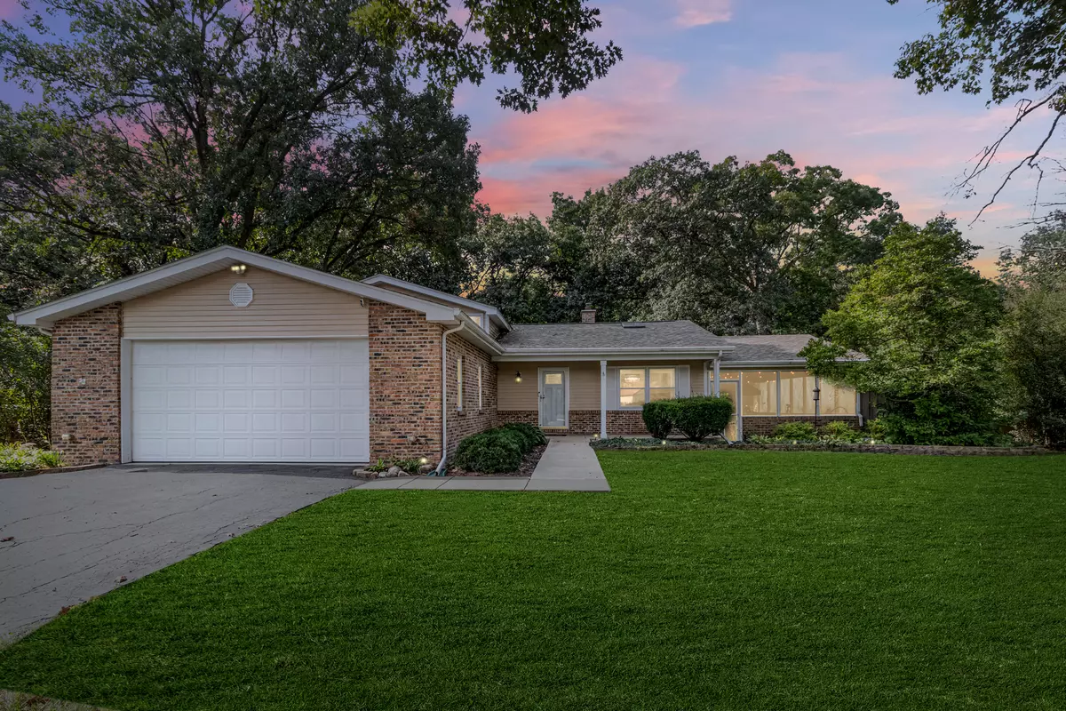 West Chicago, IL 60185,30W359 Wiant RD