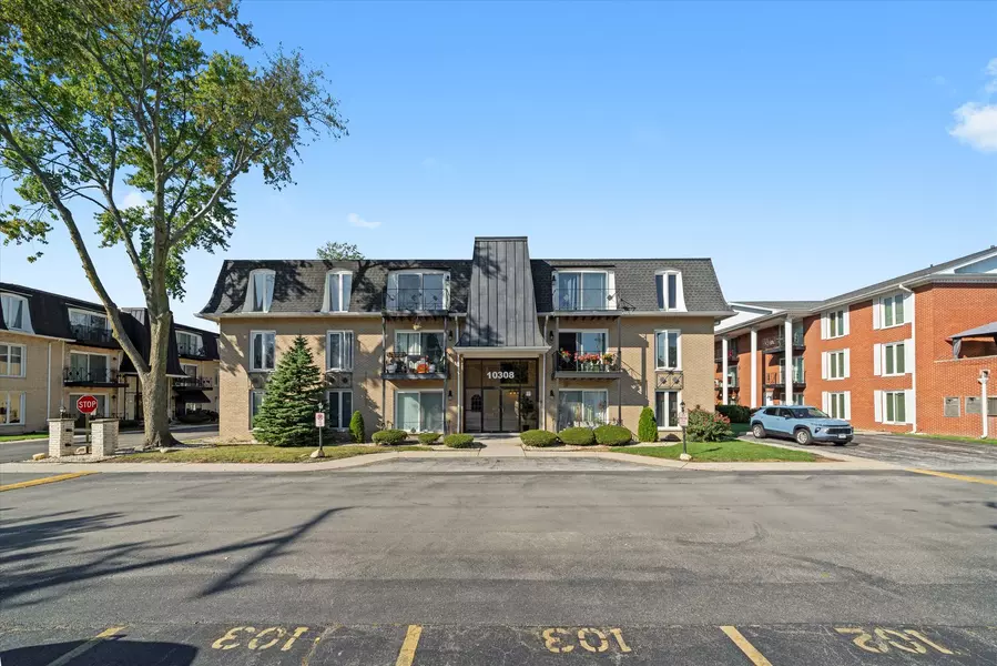 10308 Circle DR #301, Oak Lawn, IL 60453