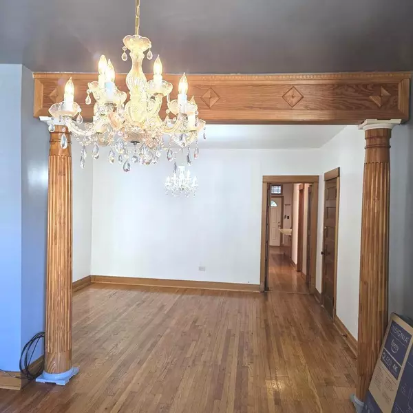 Chicago, IL 60651,3331 W Pierce AVE #2