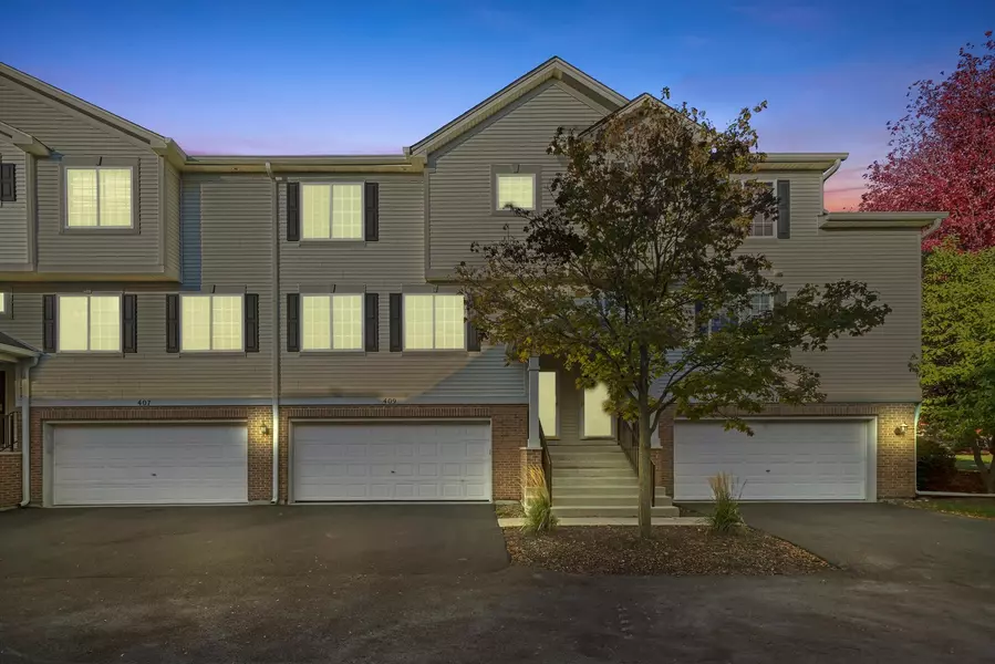 409 Evergreen CIR #4, Gilberts, IL 60136