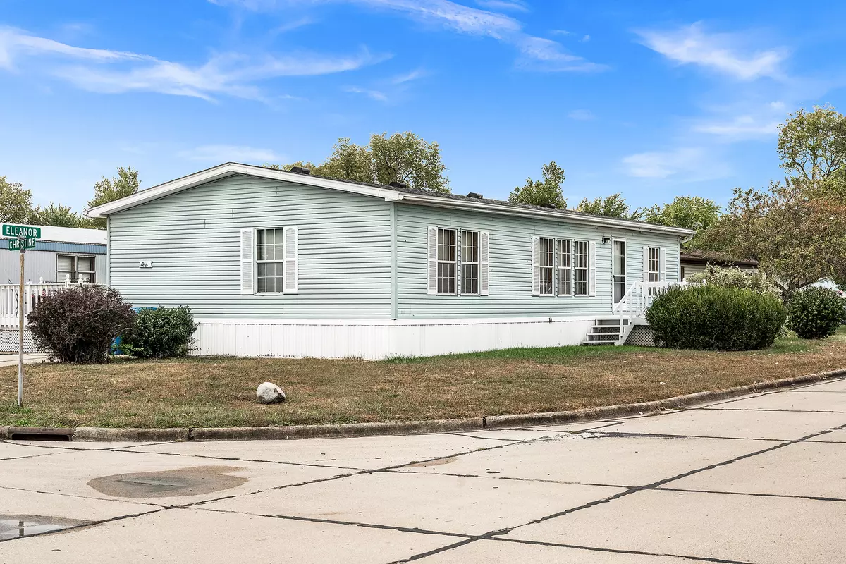 Bloomington, IL 61701,1 Christine WAY