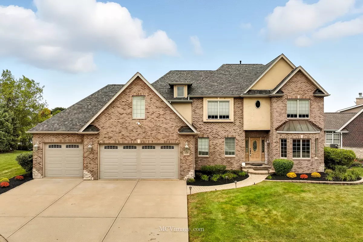 Shorewood, IL 60404,21240 S Redwood LN