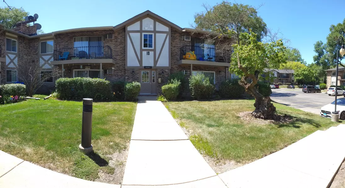 9s020 Lake DR #10-206, Willowbrook, IL 60527