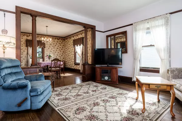 Rockford, IL 61104,206 12th ST