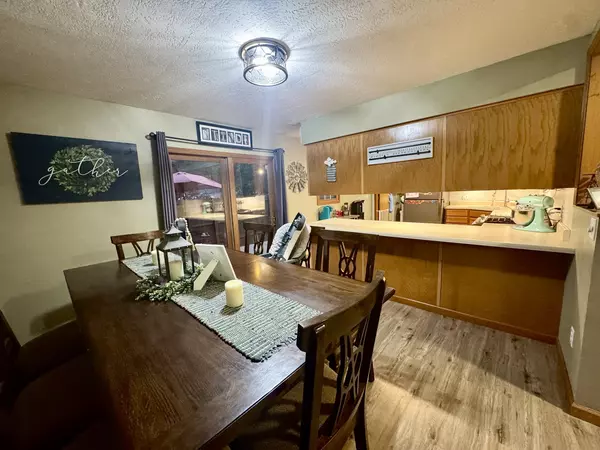 Clinton, IL 61727,308 N Alexander ST