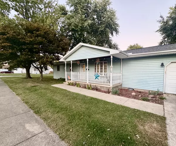Clinton, IL 61727,308 N Alexander ST