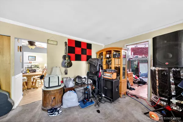 Bolingbrook, IL 60440,135 Springleaf DR