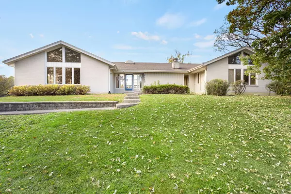 Lake Barrington, IL 60084,27763 W Lakeview DR N