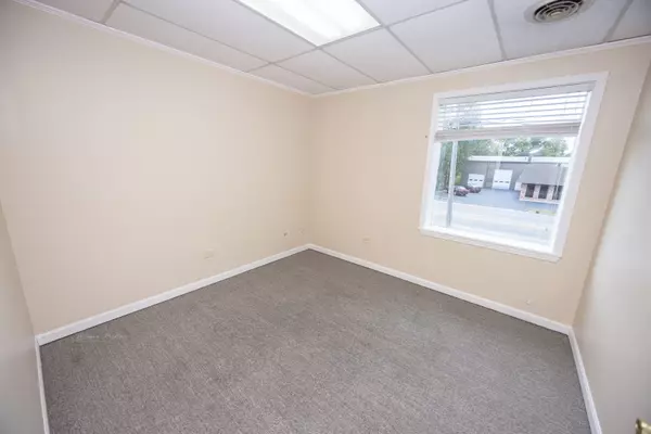 Crest Hill, IL 60403,2364 Plainfield RD #G