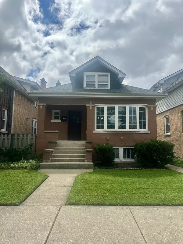 5435 W MELROSE ST, Chicago, IL 60641