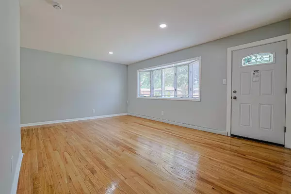 Mount Prospect, IL 60056,1703 Bonita AVE