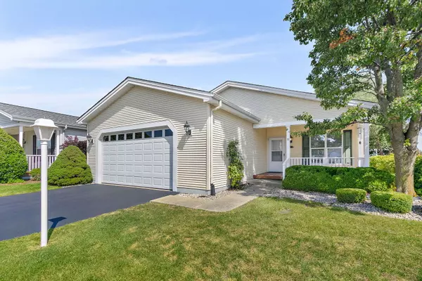 115 Hunter CT, Grayslake, IL 60030
