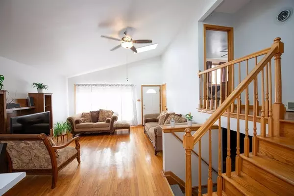 Alsip, IL 60803,12507 S Tripp AVE