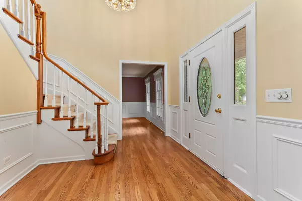 Lake Forest, IL 60045,1156 Mount Vernon AVE