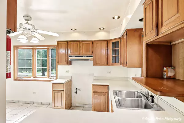 Mchenry, IL 60050,3709 Grand AVE W