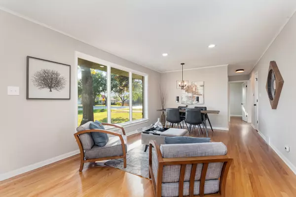 Downers Grove, IL 60515,1658 Janet ST