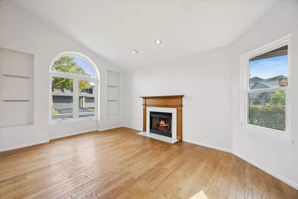 Darien, IL 60561,8032 Wildwood LN