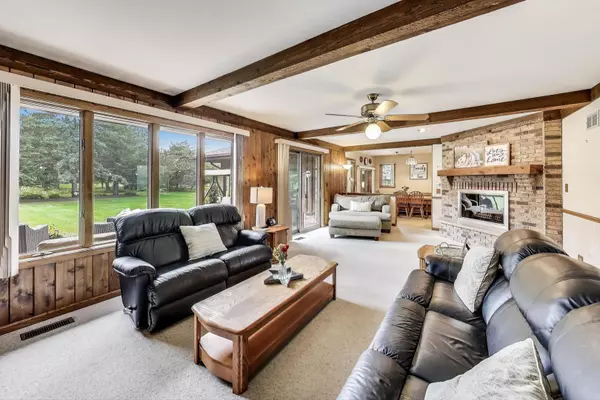 Hawthorn Woods, IL 60047,3 Jane CT