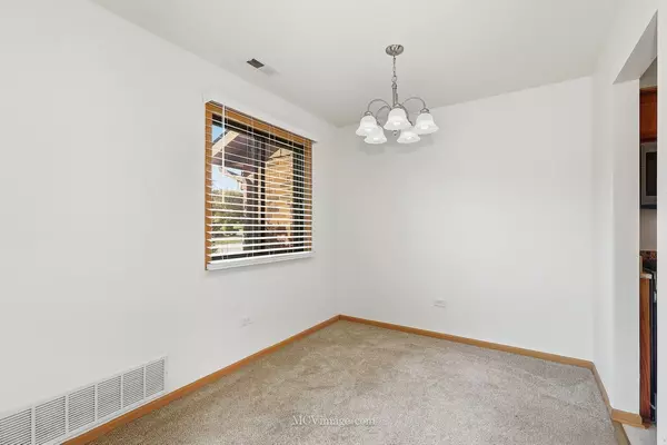 Oak Forest, IL 60452,15701 Peggy LN #3