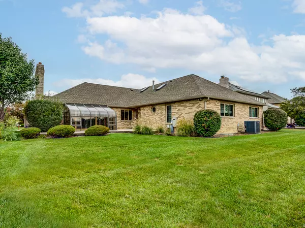 Oak Forest, IL 60452,14947 Landings LN