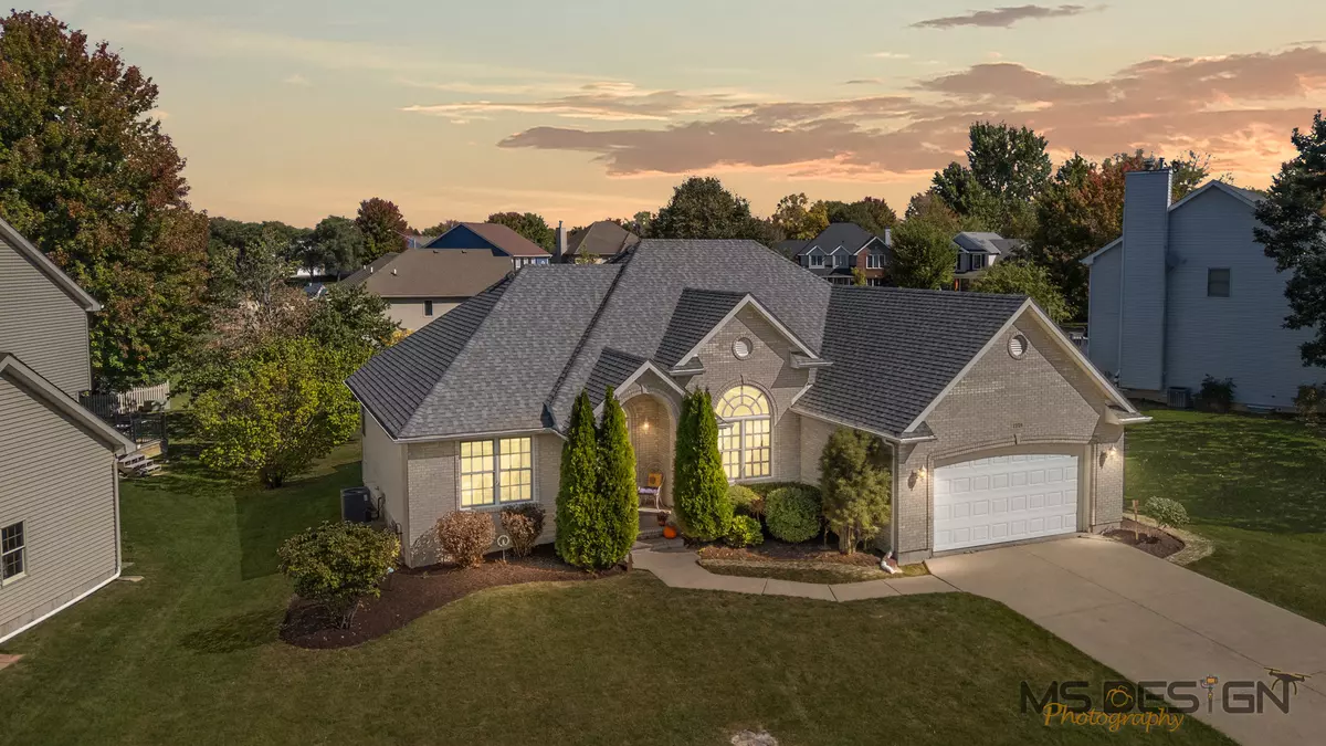 Sycamore, IL 60178,1229 Bristol DR W