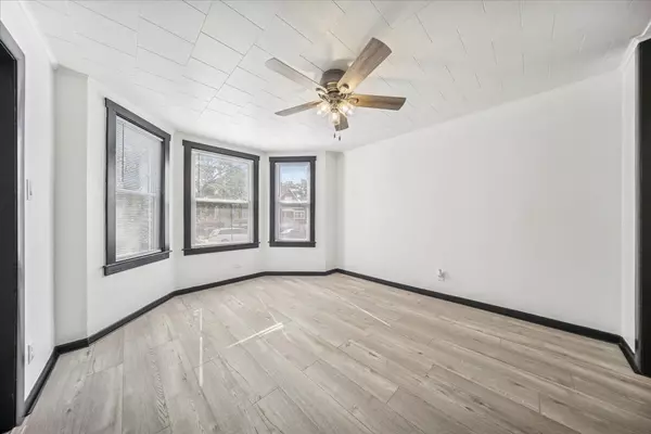Chicago, IL 60632,3134 W 39th PL