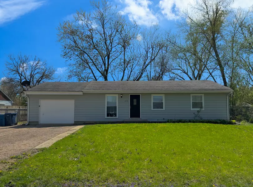 34W789 S James DR, St. Charles, IL 60174