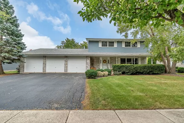 New Lenox, IL 60451,905 Somerset Acres