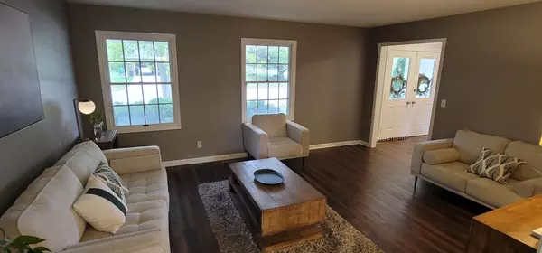 Sycamore, IL 60178,700 Susan ST