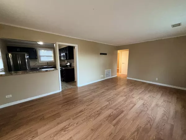 Park Forest, IL 60466,332 Nokomis ST