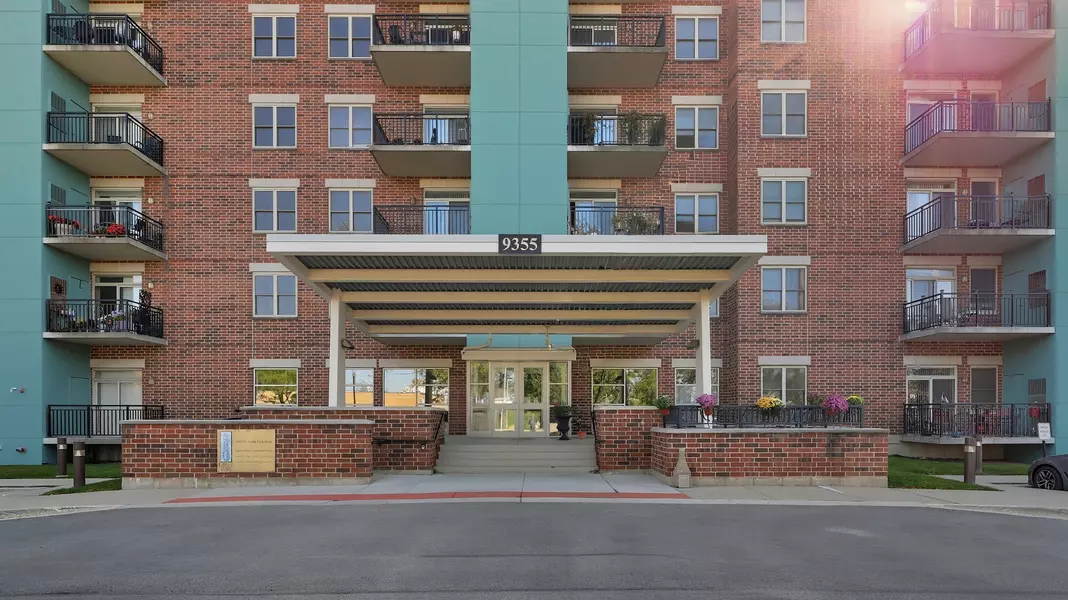 9355 Irving Park RD #522, Schiller Park, IL 60176
