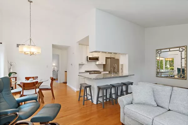 Palatine, IL 60067,254 W Fairfield CT