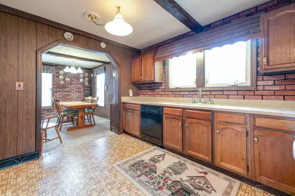 Libertyville, IL 60048,308 Mckinley AVE