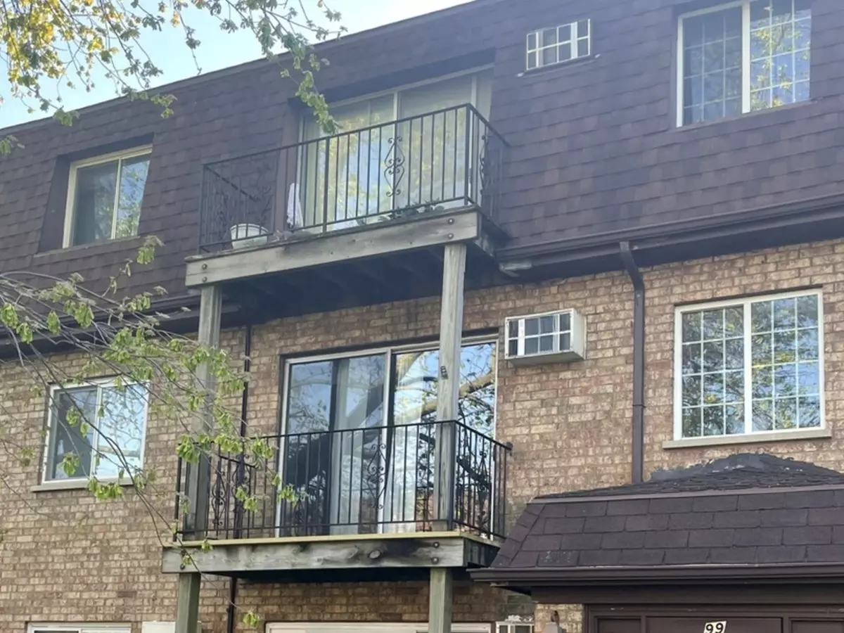Wheeling, IL 60090,99 E DUNDEE RD #2S