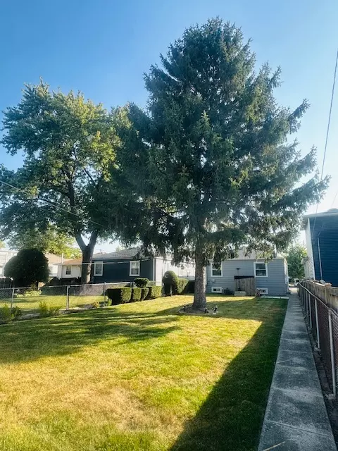 Stickney, IL 60402,4122 Clinton AVE