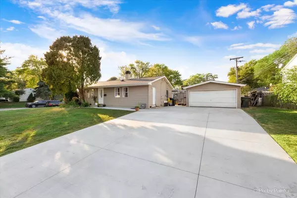 200 AMARILLO DR, Carpentersville, IL 60110