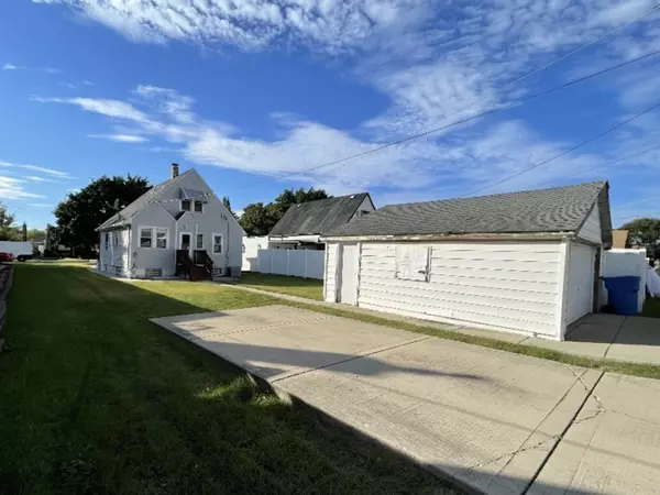 Chicago, IL 60655,10643 S TROY ST