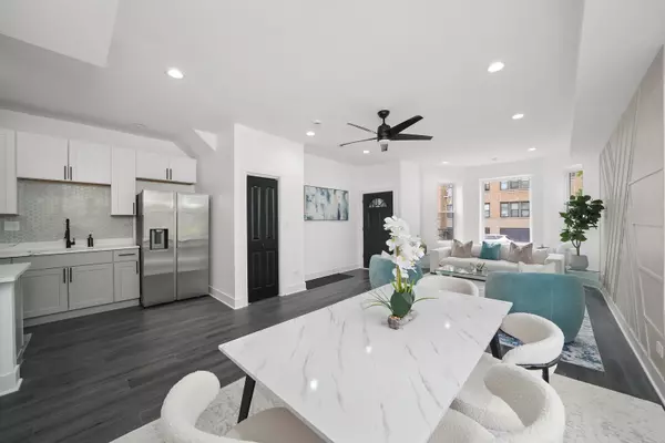 Chicago, IL 60624,322 S Kostner AVE