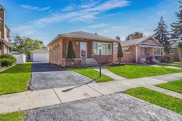 10207 S Keeler AVE, Oak Lawn, IL 60453