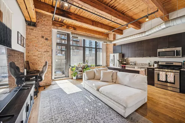 Chicago, IL 60661,625 W Jackson BLVD #206