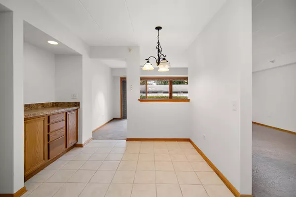 Lockport, IL 60441,1061 Ashley CT S #1A