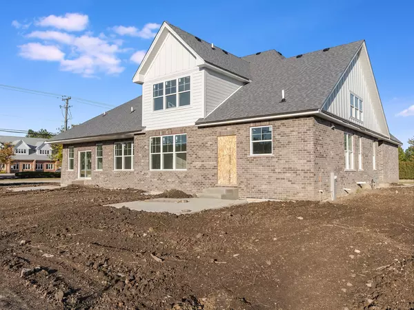 Lemont, IL 60439,1236 PRAIRIE LN #5-B