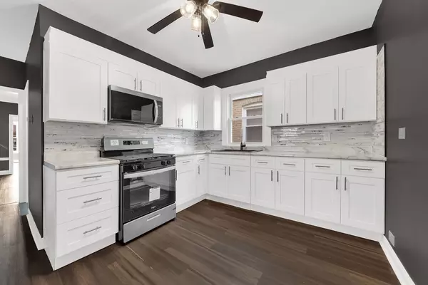 Chicago, IL 60629,5938 S Richmond ST