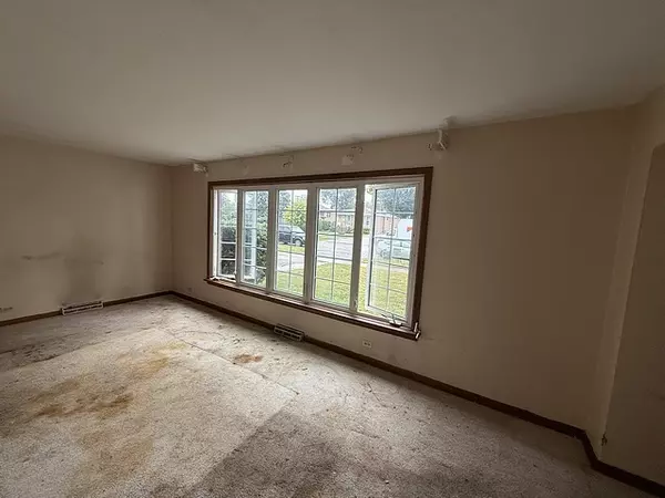 Burbank, IL 60459,6127 W 79th PL