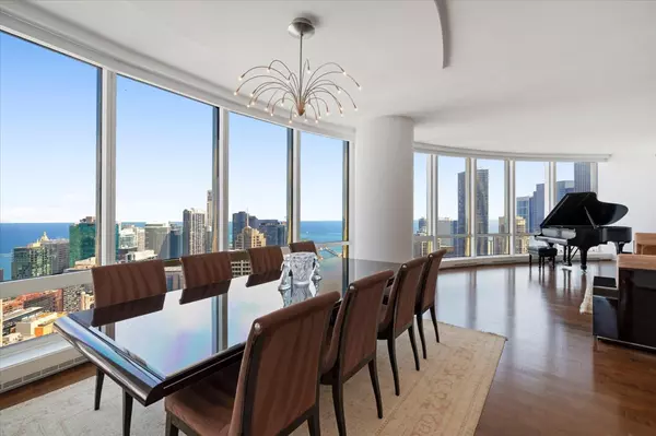 Chicago, IL 60611,401 N Wabash AVE #44A