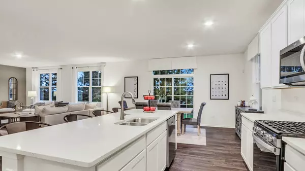 Huntley, IL 60142,9976 Edgebrook LN