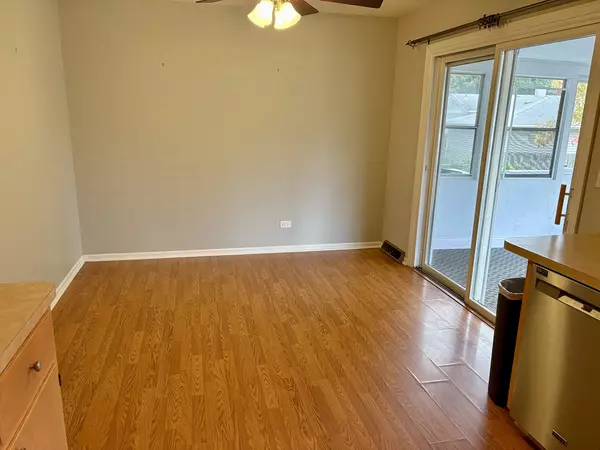 Thornton, IL 60476,29 Arapaho DR