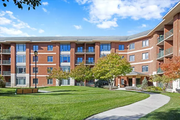 Lombard, IL 60148,845 E 22nd ST #b105