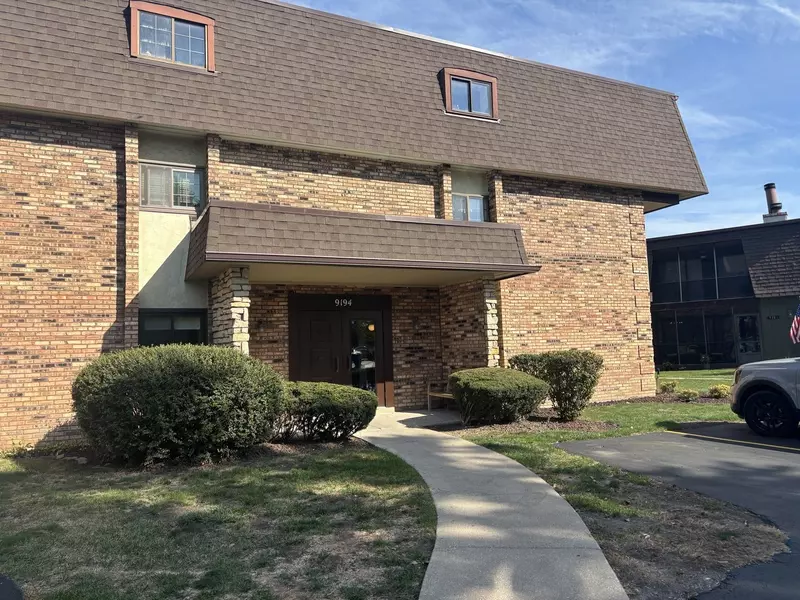 9194 South RD #B, Palos Hills, IL 60465