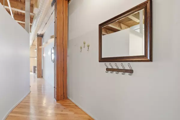 Chicago, IL 60607,1250 W VAN BUREN ST #313